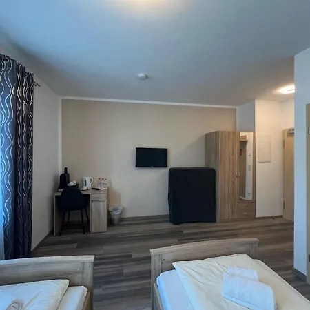 Avento Hannover * Лангенхаген